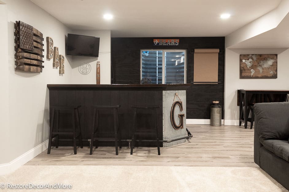 Finished Basement Dry bar with decor