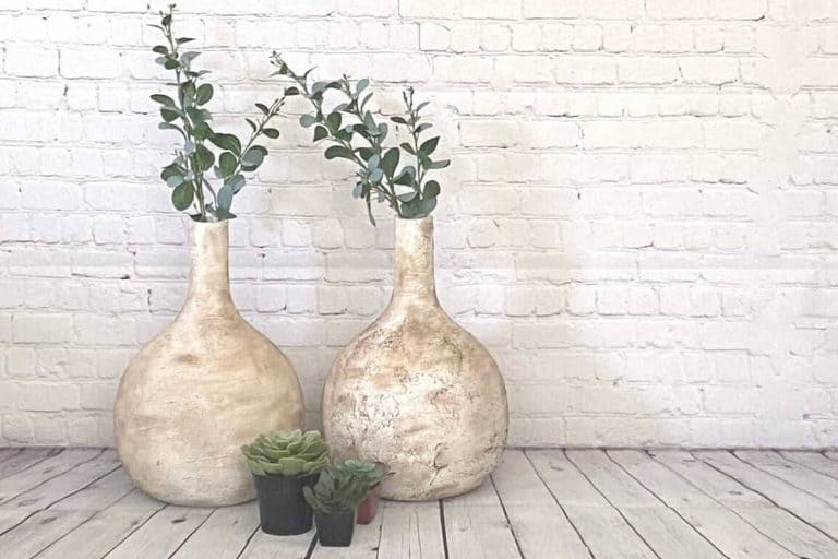 DIY Aged Vase Using Coffee