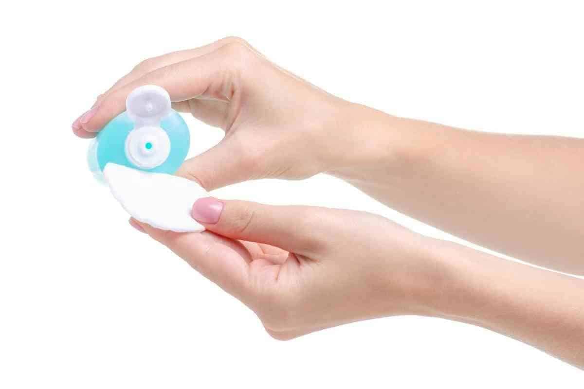 13 Ways How To Get Spray Paint Off Mirror! Restore Decor & More