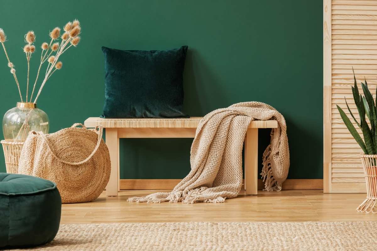 12 Colors That Go With Emerald Green (In The Home) - Restore Decor & More