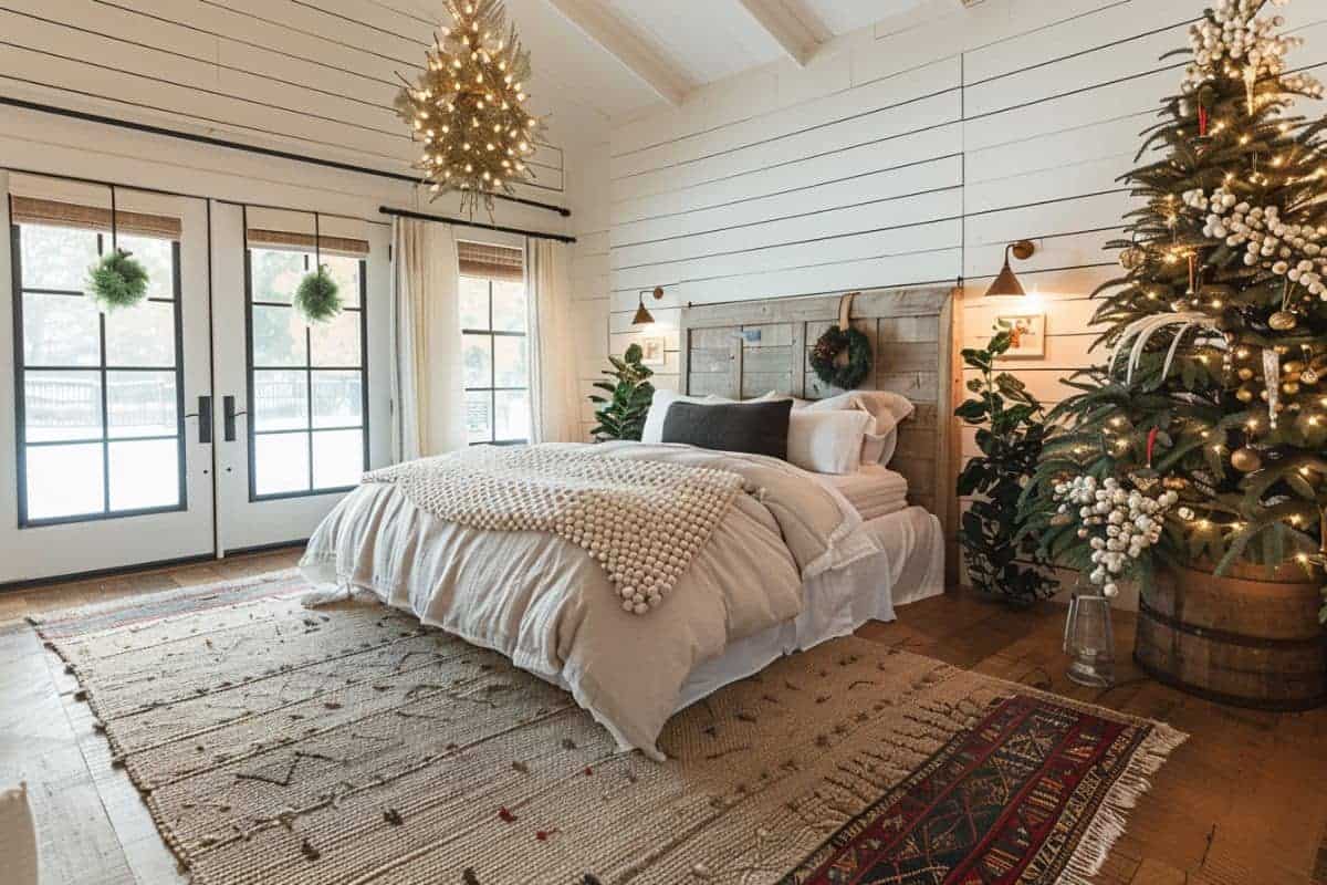 30+ Cozy Farmhouse Christmas Bedrooms! - Restore Decor & More