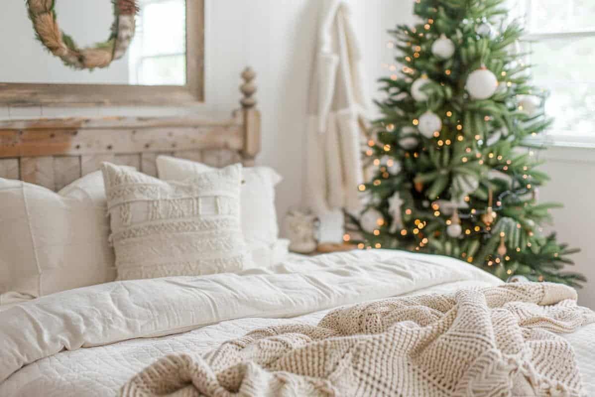 30+ Cozy Farmhouse Christmas Bedrooms! - Restore Decor & More