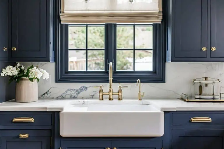 50 Navy Blue Kitchen Cabinets That Are a Must See! - Restore Decor & More