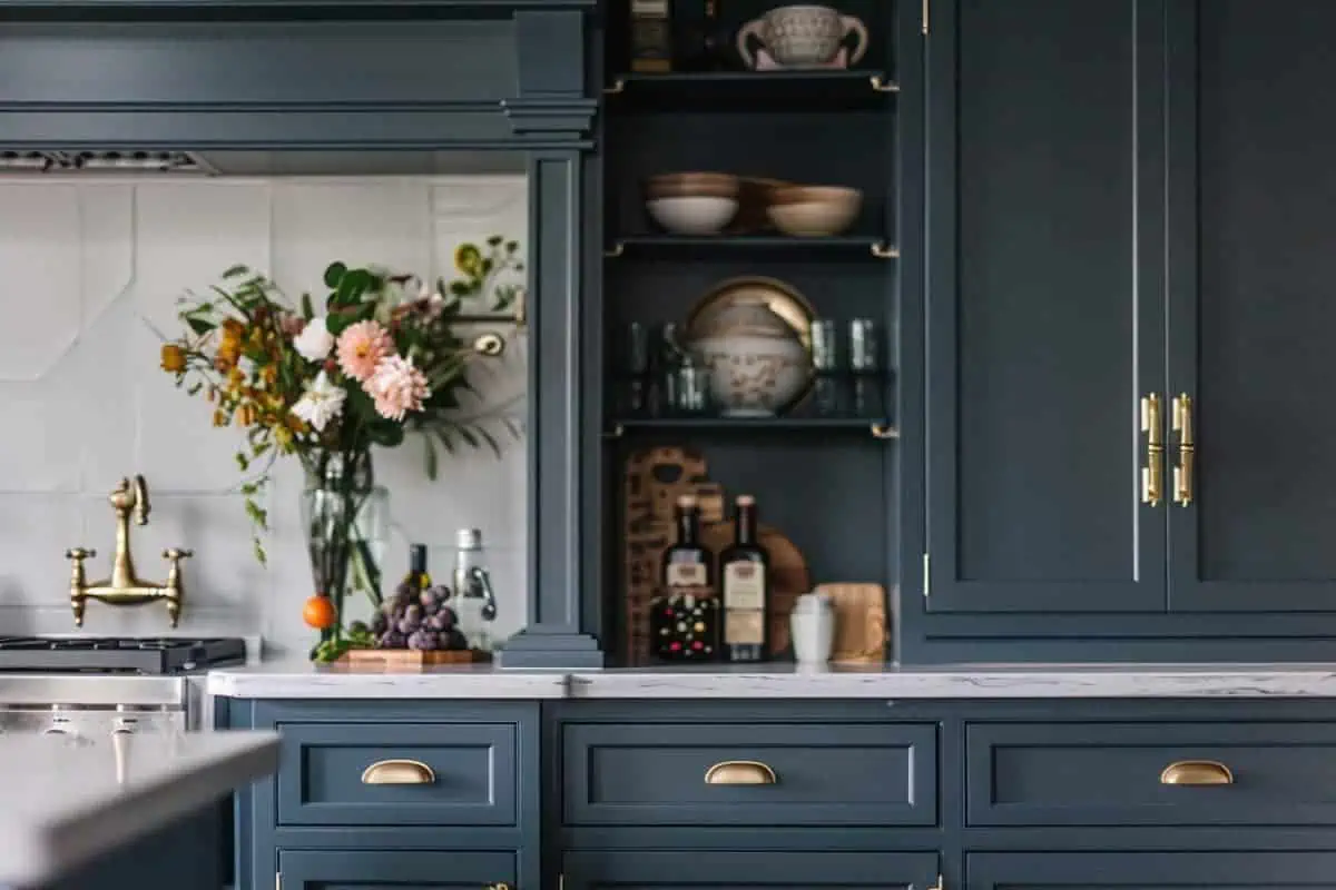 50 Navy Blue Kitchen Cabinets That Are a Must See! - Restore Decor & More