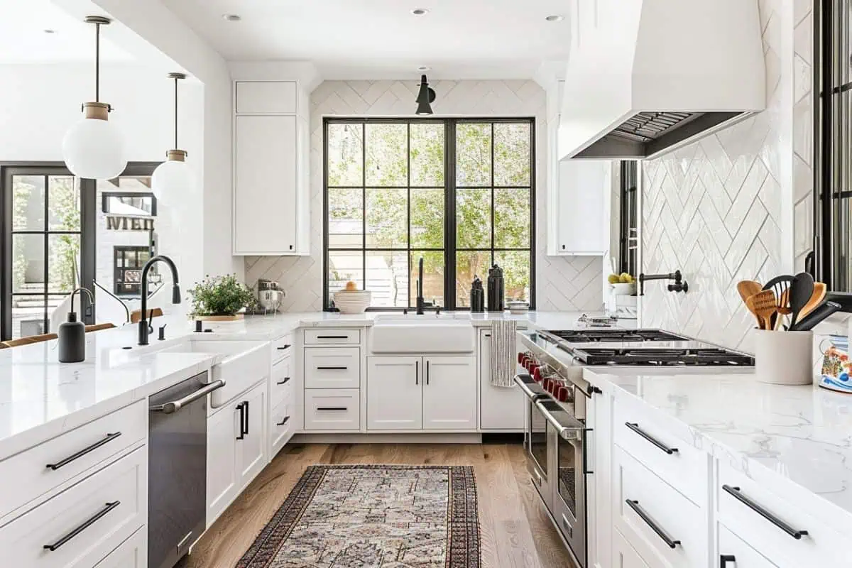 50+ Jaw-dropping White Kitchen Cabinet Designs You Need To See 