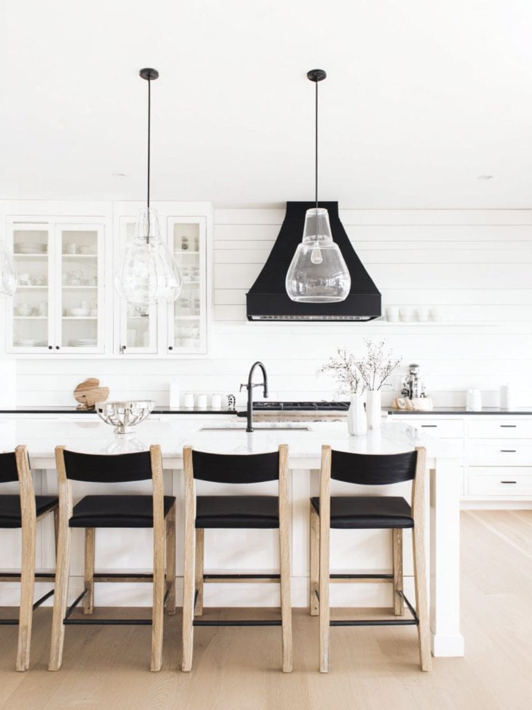 Black & White Kitchen Ideas That Always Look Timeless