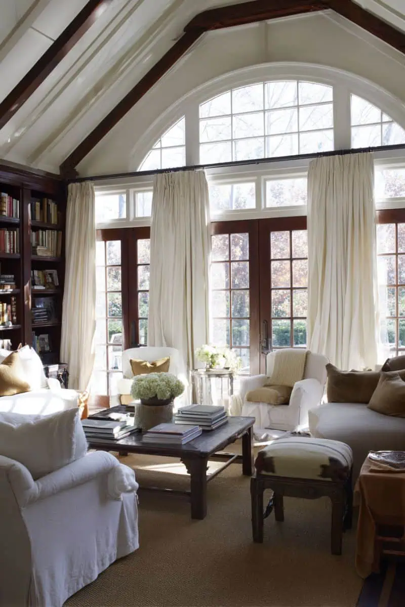 The Effortless Elegance of a Nancy Meyers Living Room - Restore Decor ...